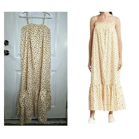 NWT WE WORE WHAT Daisy Print Floral Smocked Maxi Tiered Dress Medium Coastal - Picture 1 of 10